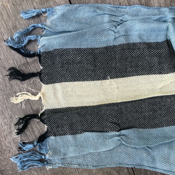 Aldo Blue Striped Scarf - Picture 4 of 4